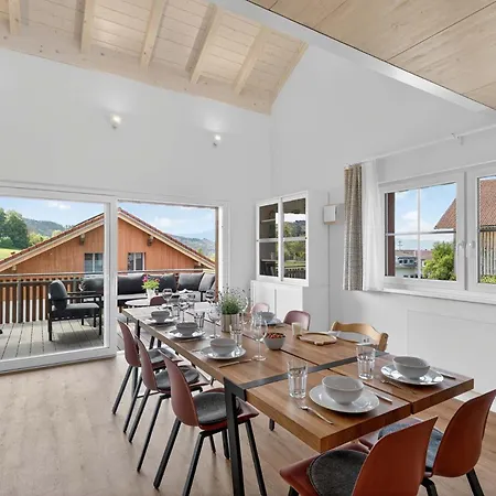 Naegeleried - Grosse Galerie-wohnung Mit Balkon, Heimkino, Garten Apartman Sulzberg