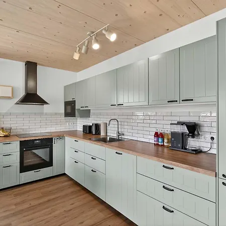 Naegeleried - Grosse Galerie-wohnung Mit Balkon, Heimkino, Garten Apartman