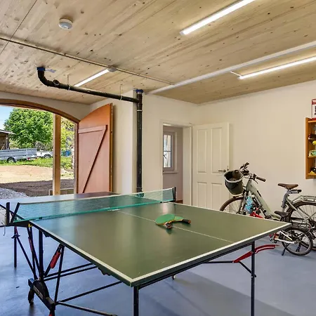 Apartman Naegeleried - Grosse Galerie-wohnung Mit Balkon, Heimkino, Garten