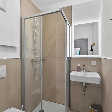 Apartman Naegeleried - Grosse Galerie-wohnung Mit Balkon, Heimkino, Garten Sulzberg