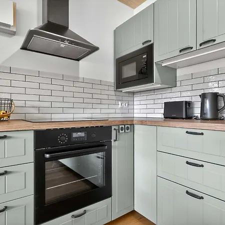 Apartman Naegeleried - Grosse Galerie-wohnung Mit Balkon, Heimkino, Garten