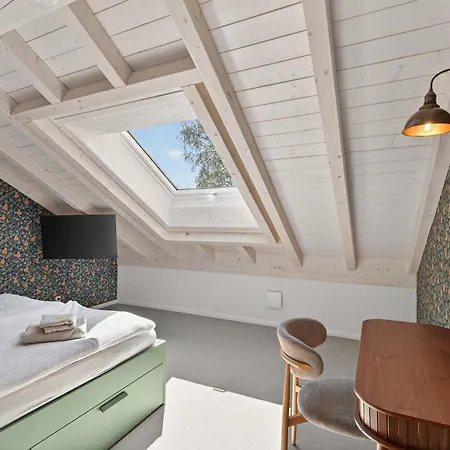 Apartman Naegeleried - Grosse Galerie-wohnung Mit Balkon, Heimkino, Garten *