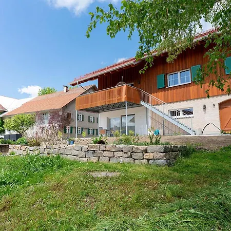 Apartman Naegeleried - Grosse Galerie-wohnung Mit Balkon, Heimkino, Garten